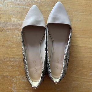 Aldo Snake Skin flats size 8